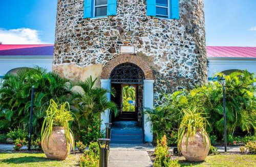 Estate Kings Quarter Resort | Bluebeard's Castle Resort