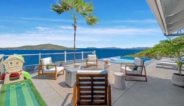Ocean View 5BR · Near Magens with Generator & Pool in Charlotte Amalie
