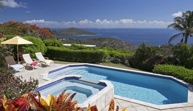 Exquisite, private villa, centrally located and close to world-famous Magen`s Bay! in St. Thomas